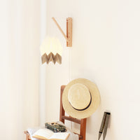 Orikomi de Parede Branco com Risca Taupe